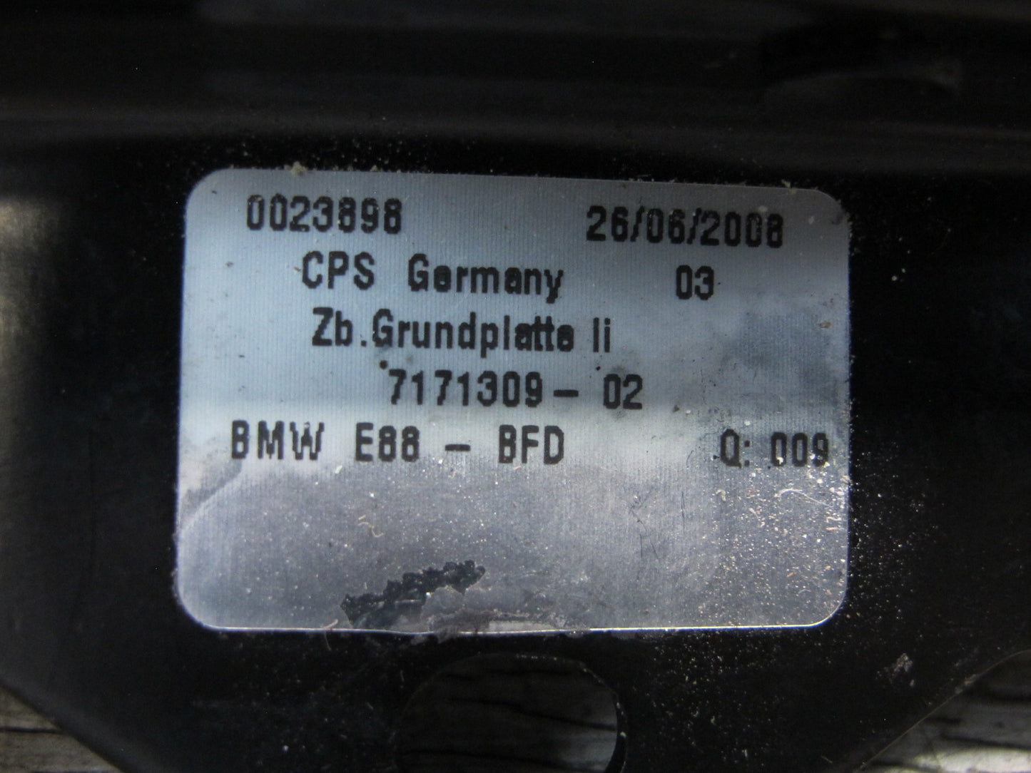 08-13 BMW E88 135I Convertible Set of 2 TOP Roof Lock Latch Striker Plate OEM