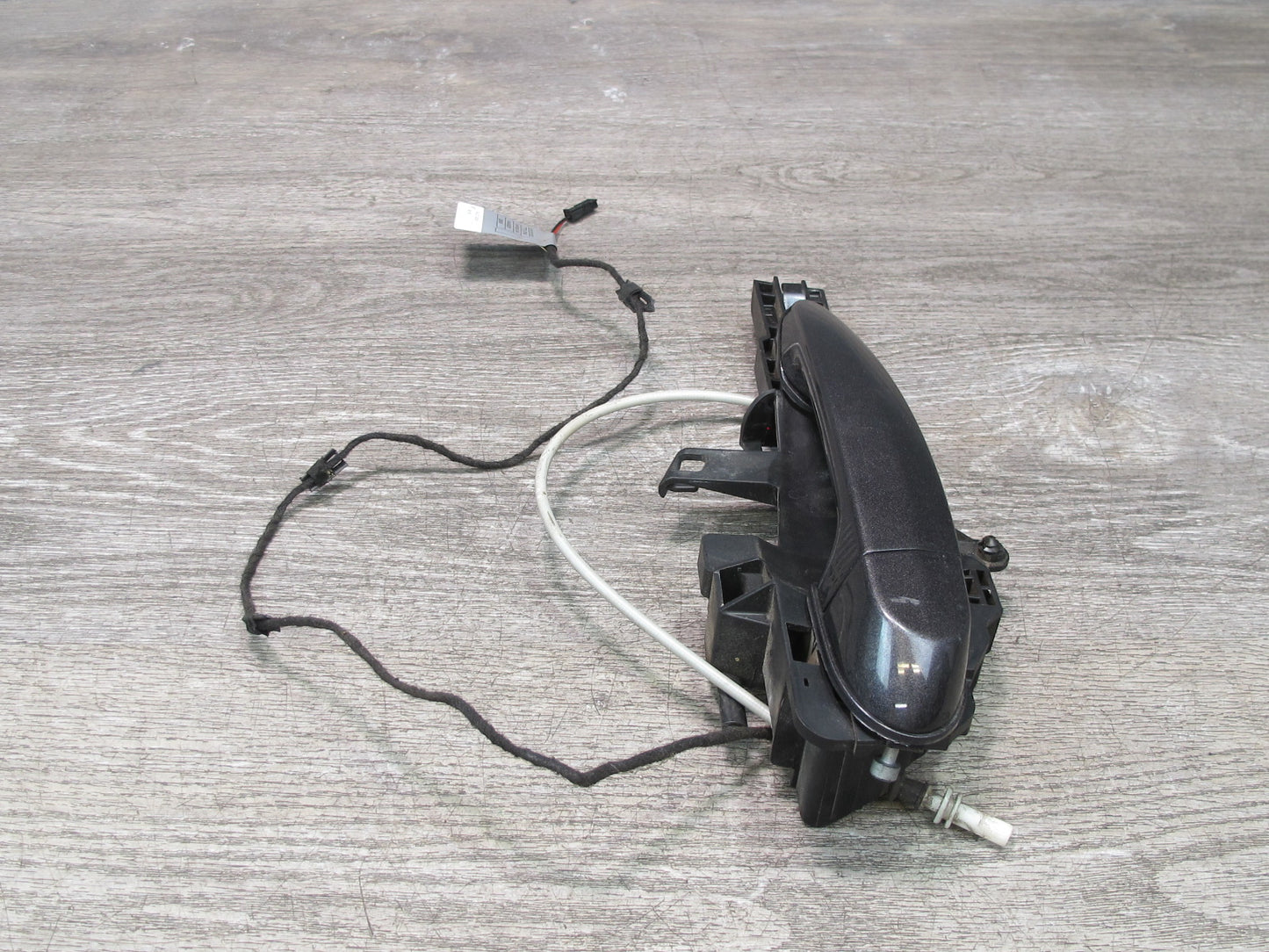 08-13 BMW E88 135I Convert Front Right Pass Door Exterior Handle w Keyless OEM