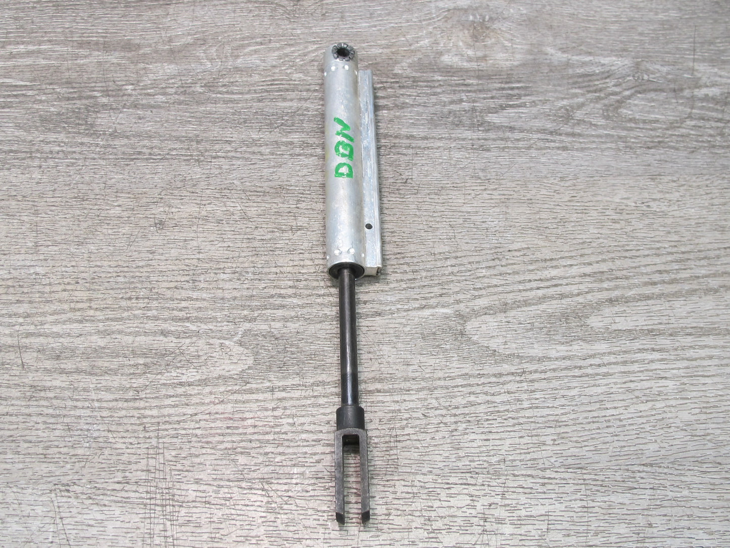 08-13 BMW E88 135I Convertible Set of 2 TOP Roof Master Hydraulic Cylinder OEM