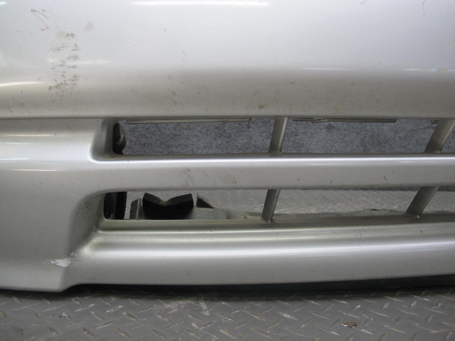 95-97 Toyota Celsior Lexus LS400 UCF20 Front Bumper Cover White Pearl OEM