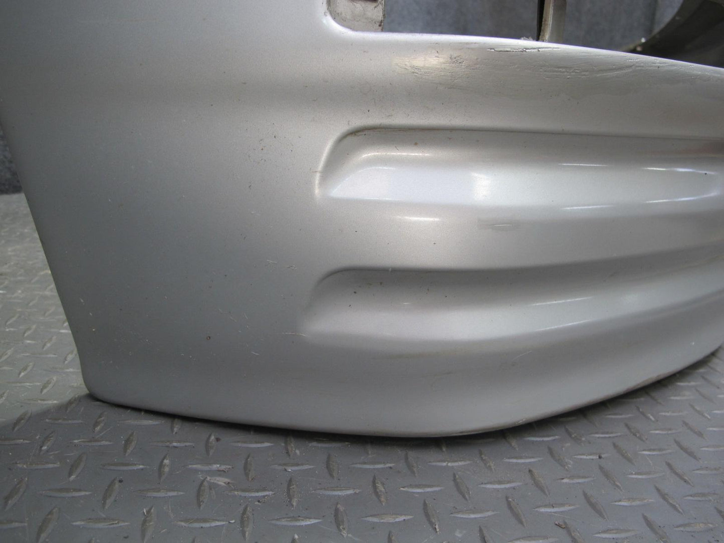 95-97 Toyota Celsior Lexus LS400 UCF20 Front Bumper Cover White Pearl OEM