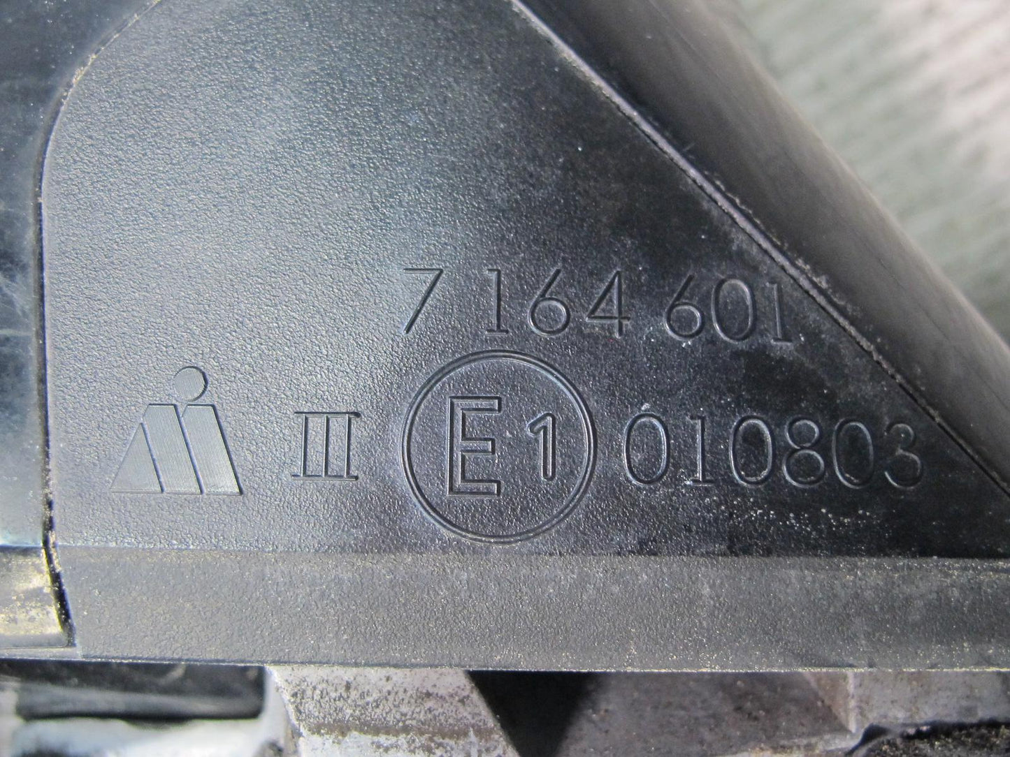 08-10 BMW E82 E88 135i Right Heated Side View Mirror OEM Glass Discoloration