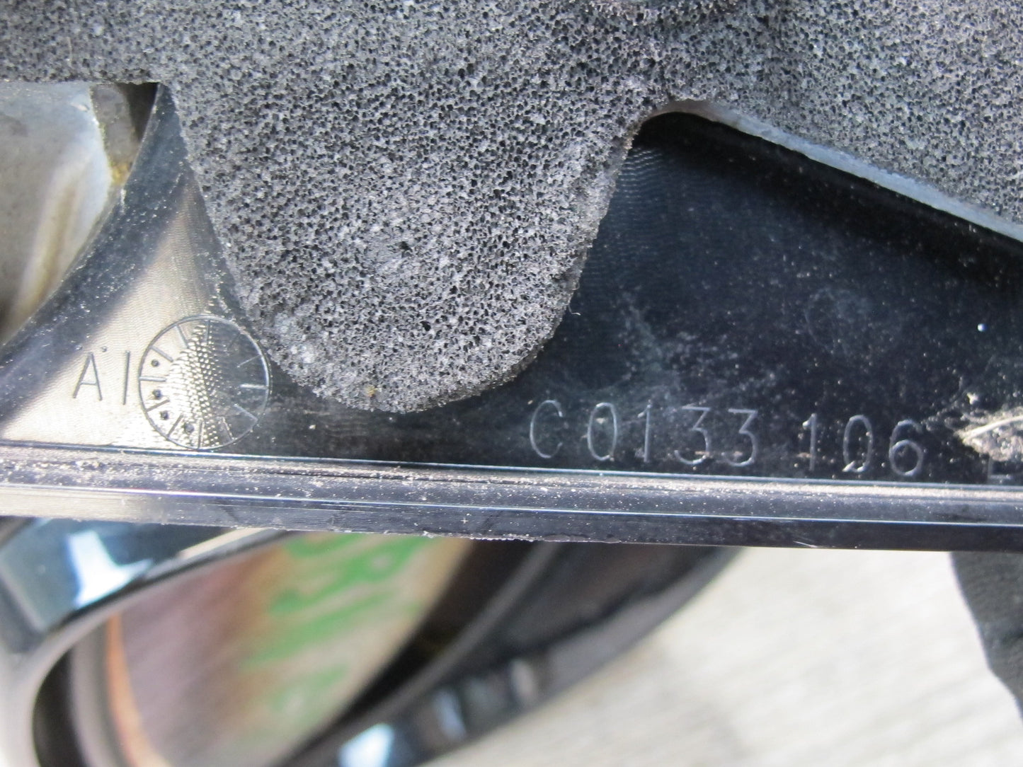 08-10 BMW E82 E88 135i Right Heated Side View Mirror OEM Glass Discoloration