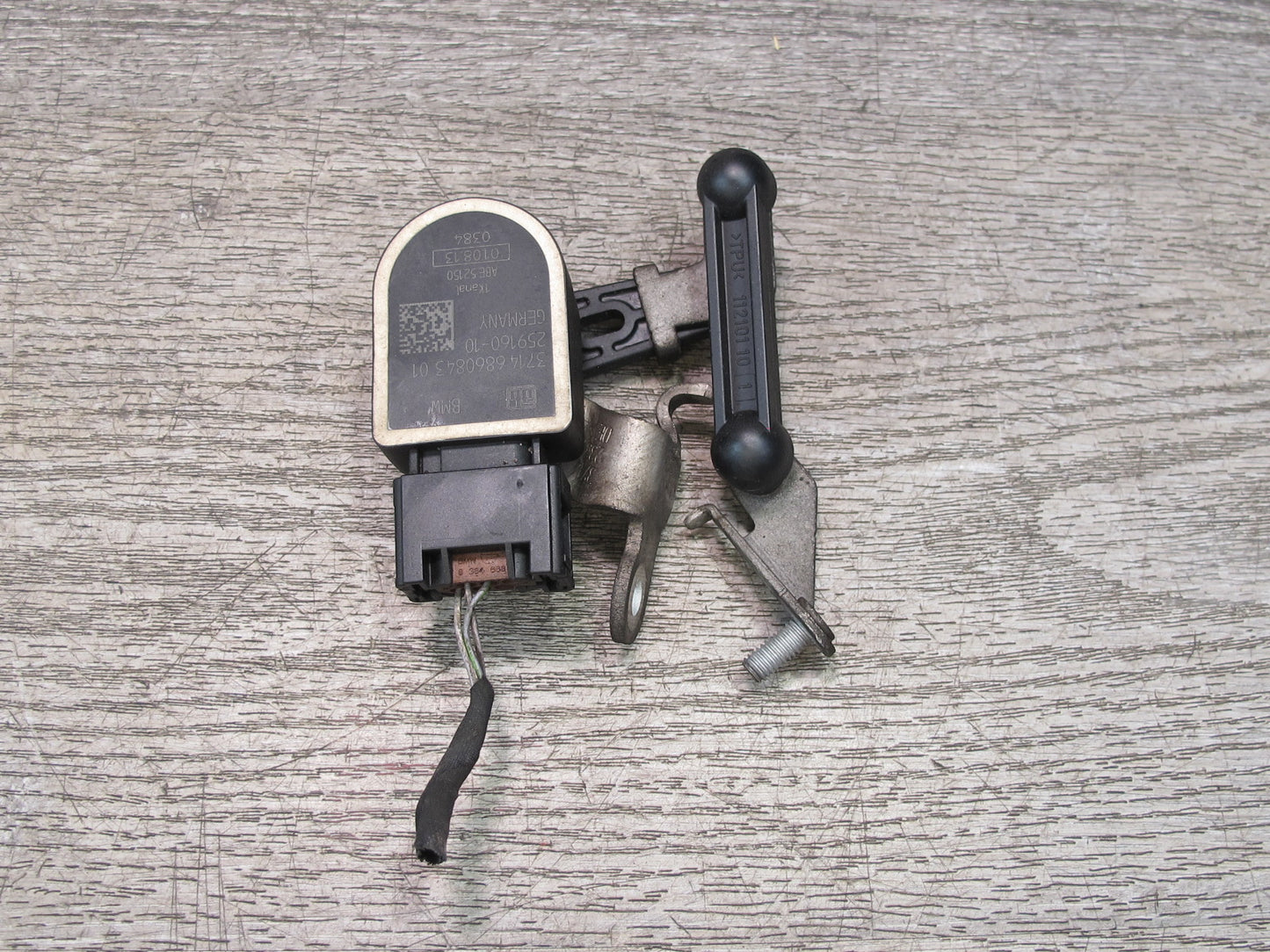 2012-2018 BMW F12 F13 F06 M6 Front Left Side Suspension Height Level Sensor