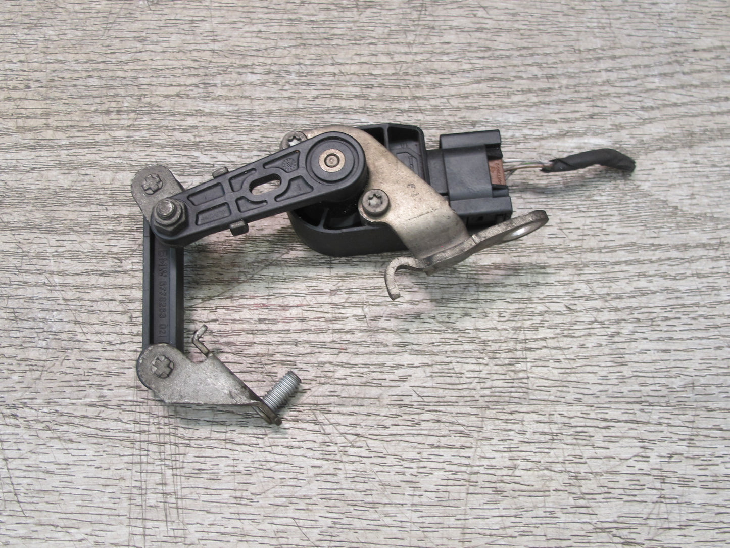 2012-2018 BMW F12 F13 F06 M6 Front Left Side Suspension Height Level Sensor