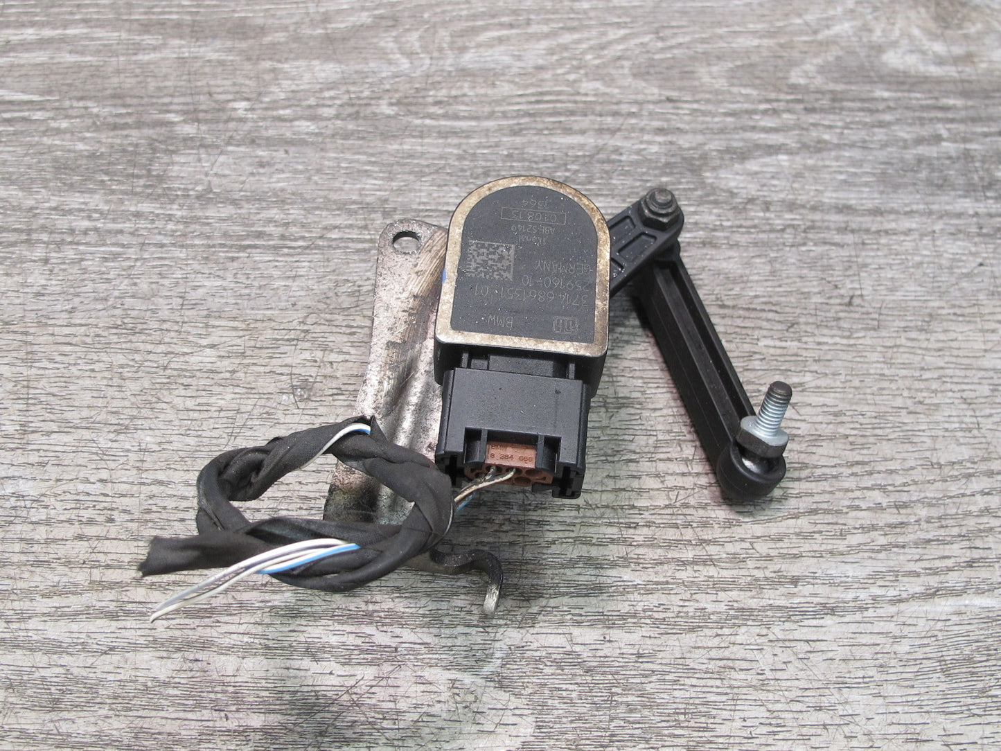 2012-2018 BMW F12 F13 F06 M6 Rear Suspension Height Level Sensor