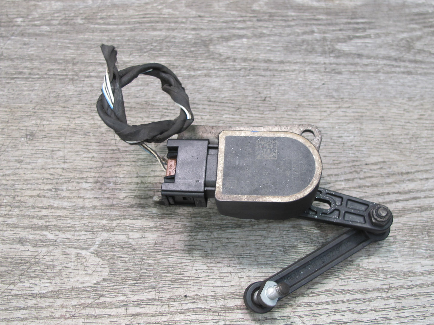 2012-2018 BMW F12 F13 F06 M6 Rear Suspension Height Level Sensor