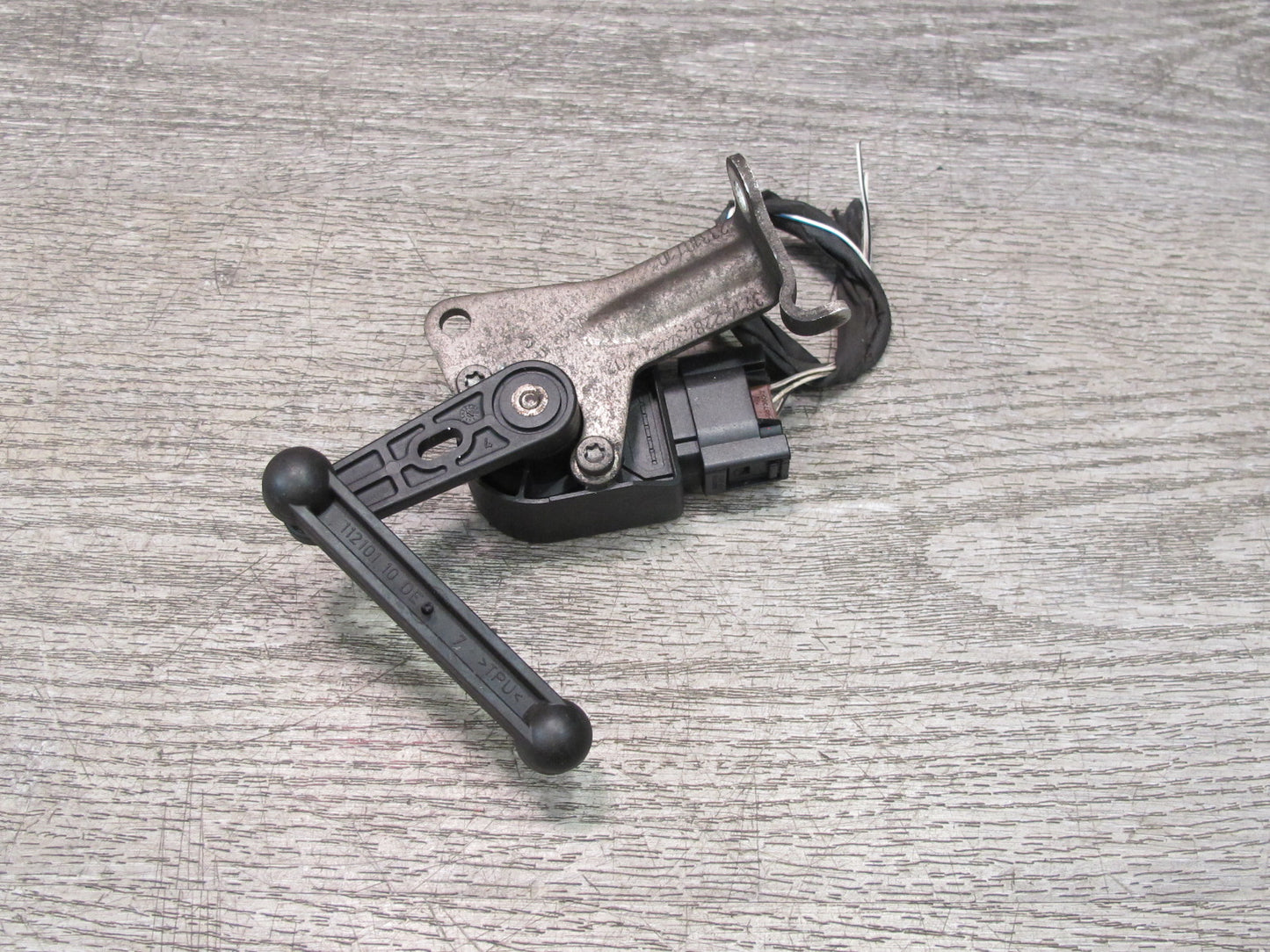 2012-2018 BMW F12 F13 F06 M6 Rear Suspension Height Level Sensor