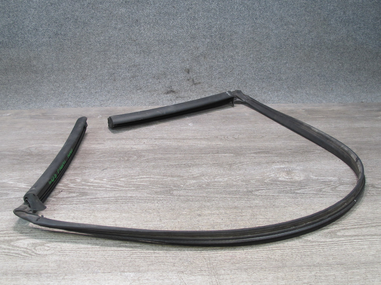 2012-2018 BMW F12 M6 Convertible Folding Roof TOP Rubber Seal Gasket