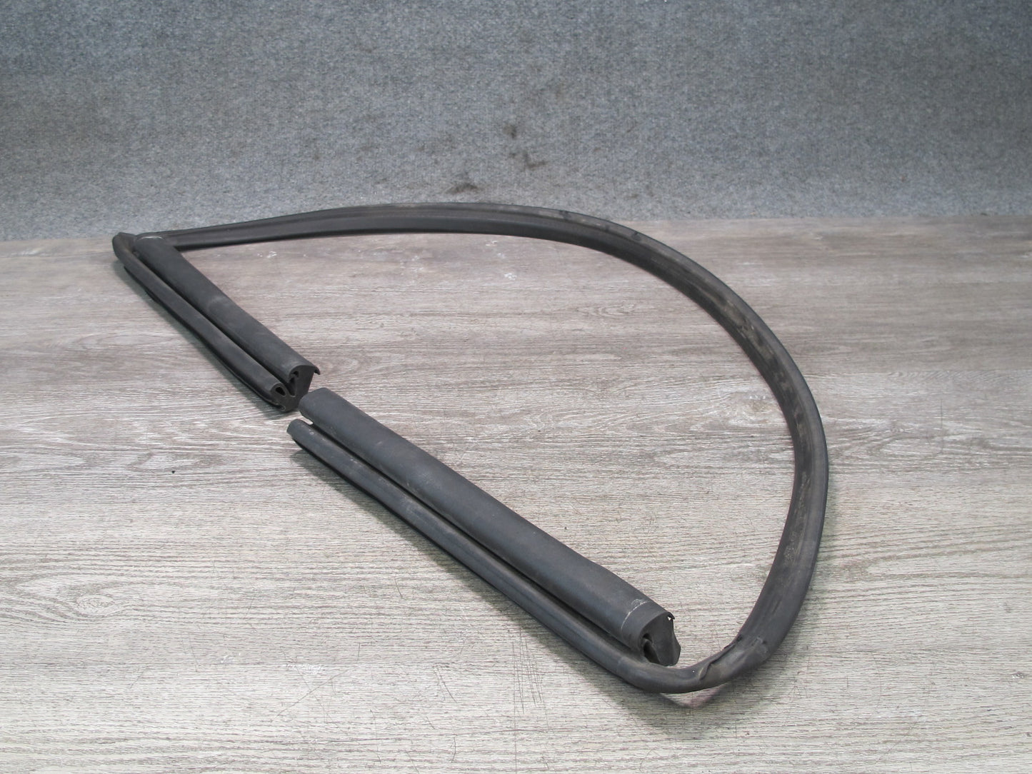 2012-2018 BMW F12 M6 Convertible Folding Roof TOP Rubber Seal Gasket