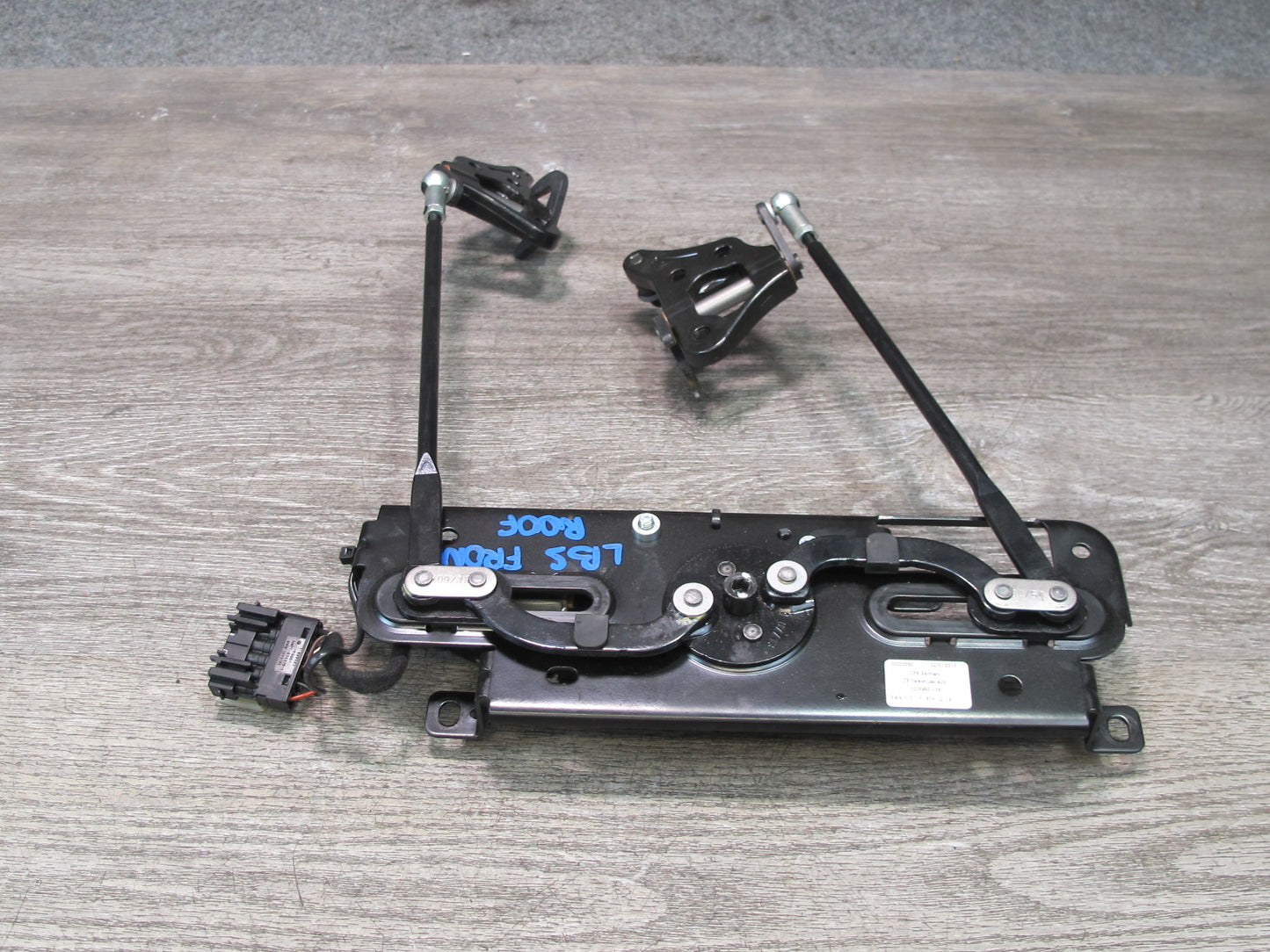 2012-2018 BMW F12 M6 Convertible Roof TOP Front Motor Latch Lock Assembly