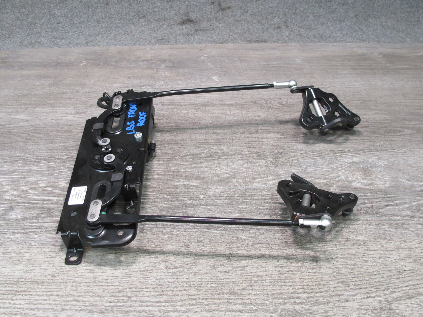 2012-2018 BMW F12 M6 Convertible Roof TOP Front Motor Latch Lock Assembly