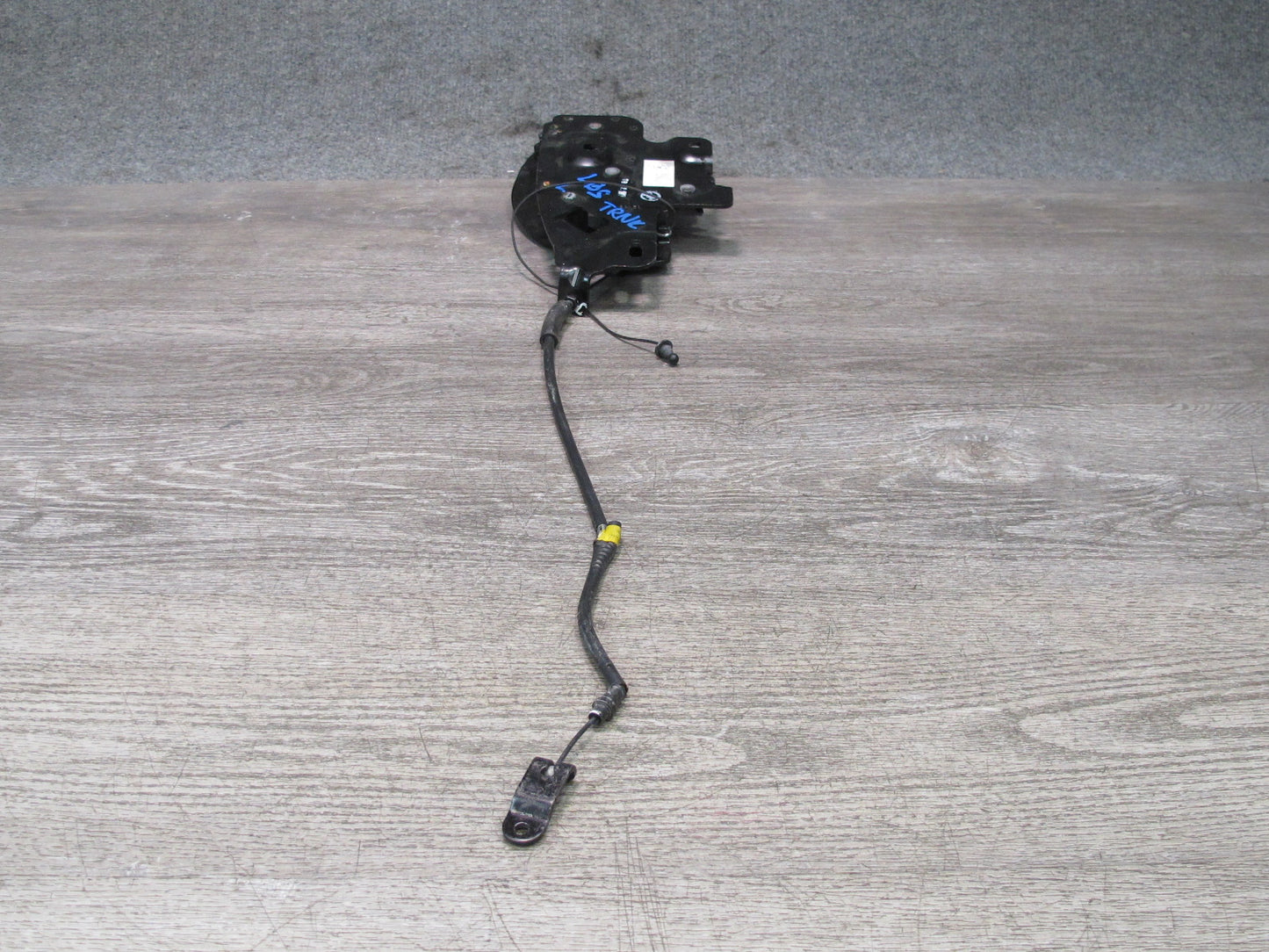 2012-2018 BMW F12 M6 Convertible Folding TOP Roof Rear Left Right Hinge Lock Set