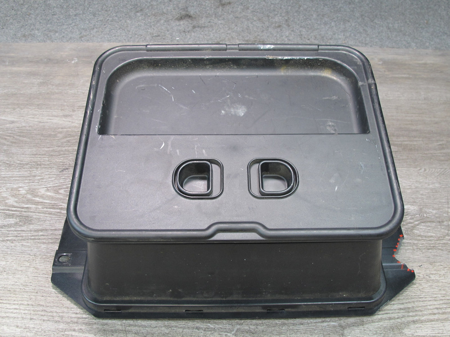 08-13 BMW E88 135I Convert Rear Trunk Lid SKI BAG Housing Storage Assembly OEM