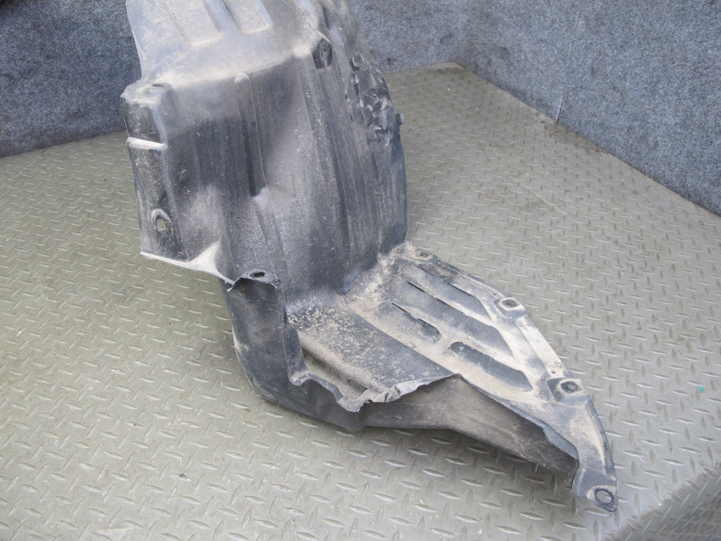 95-97 Toyota Celsior Lexus LS400 UCF20 Front Fender Liner Splash Shield Set OEM