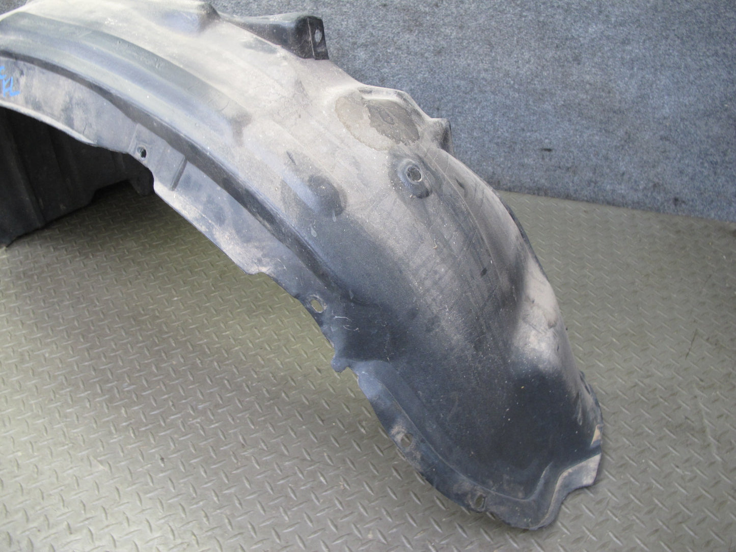 95-97 Toyota Celsior Lexus LS400 UCF20 Front Fender Liner Splash Shield Set OEM