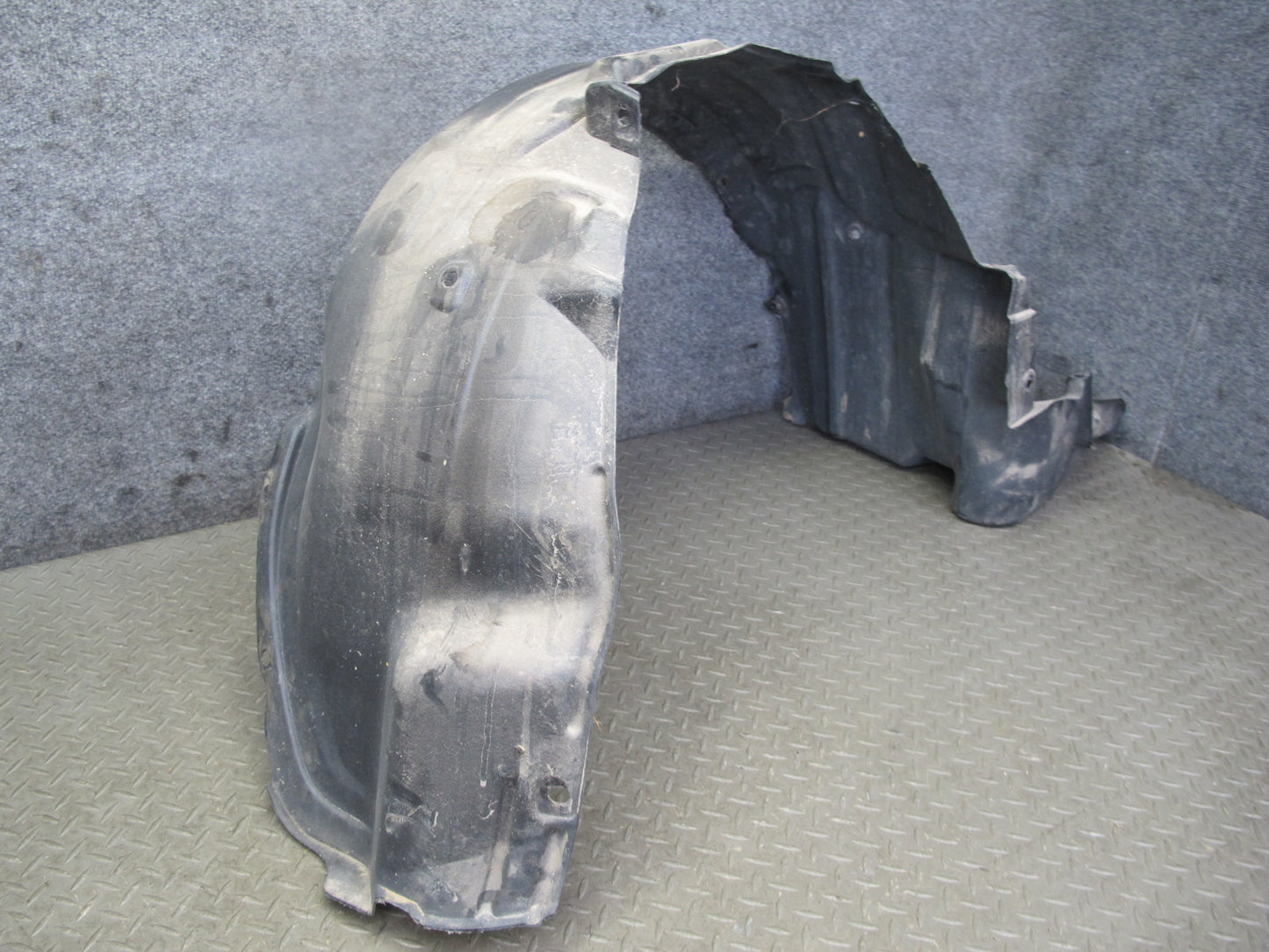 95-97 Toyota Celsior Lexus LS400 UCF20 Front Fender Liner Splash Shield Set OEM