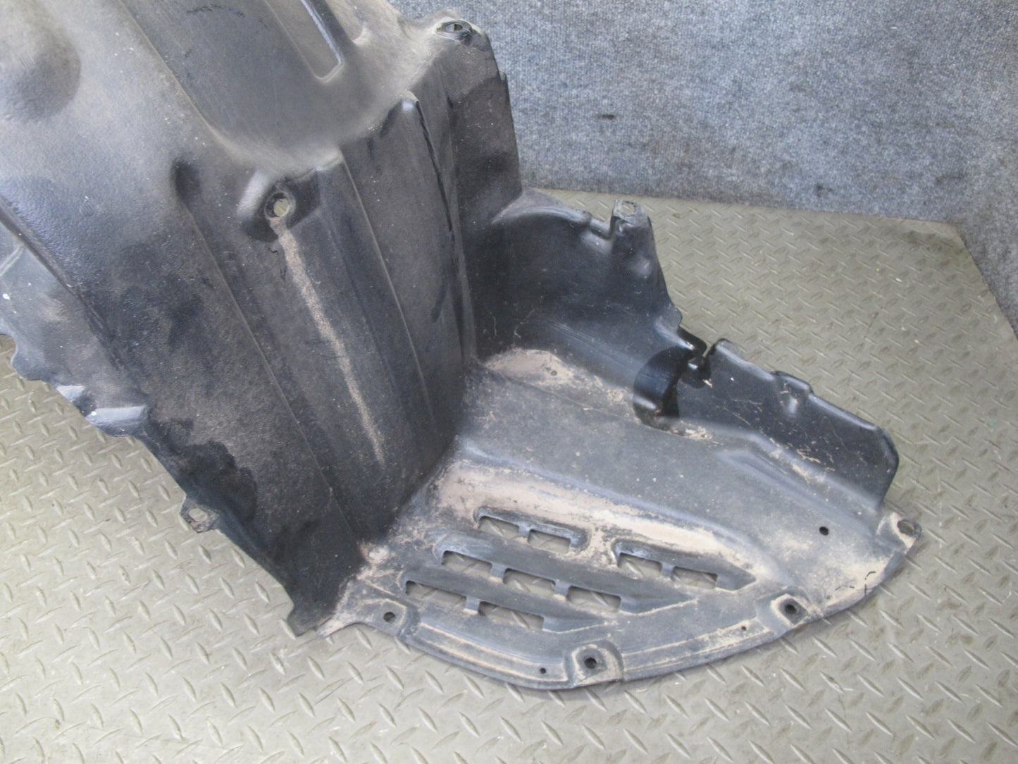 95-97 Toyota Celsior Lexus LS400 UCF20 Front Fender Liner Splash Shield Set OEM