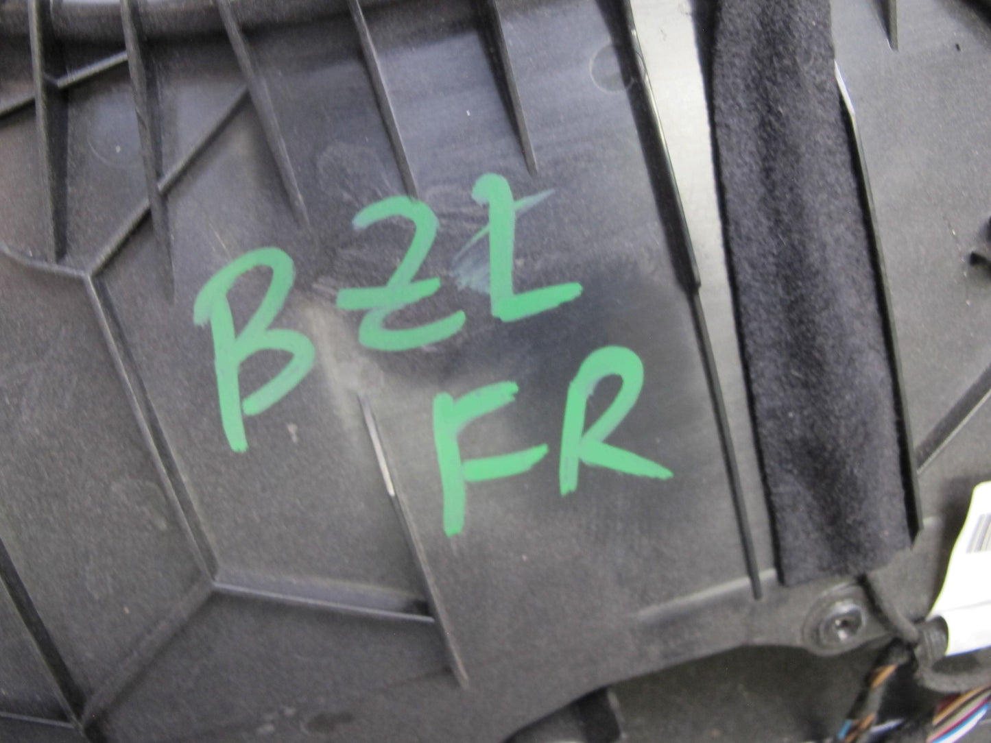 09-16 BMW E89 Z4 Set of 2 Left & Right Door Interior Trim Cover Panel Black OEM