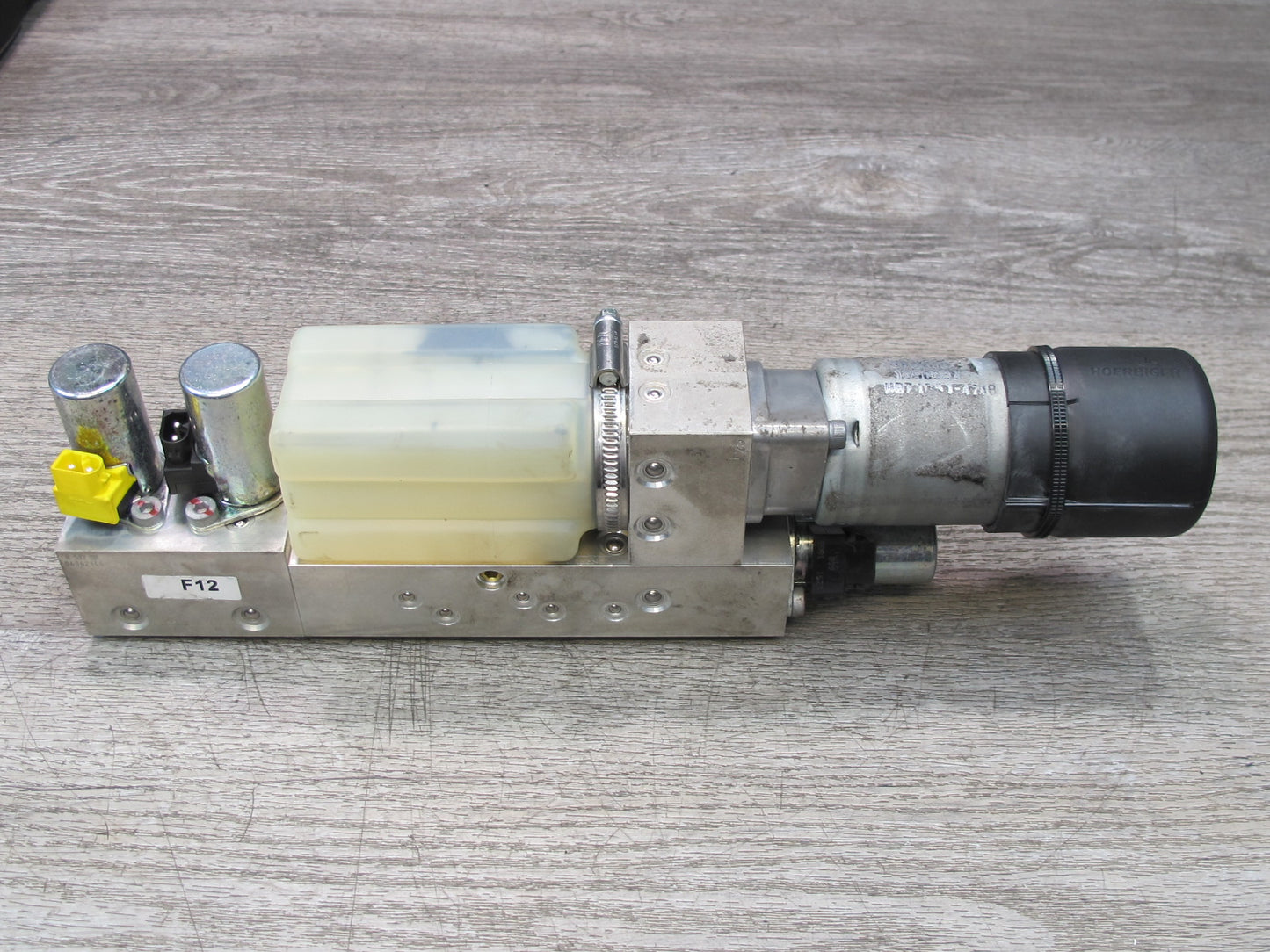 2012-2018 BMW F12 M6 Convertible Roof TOP Hydraulic Pump Motor Unit