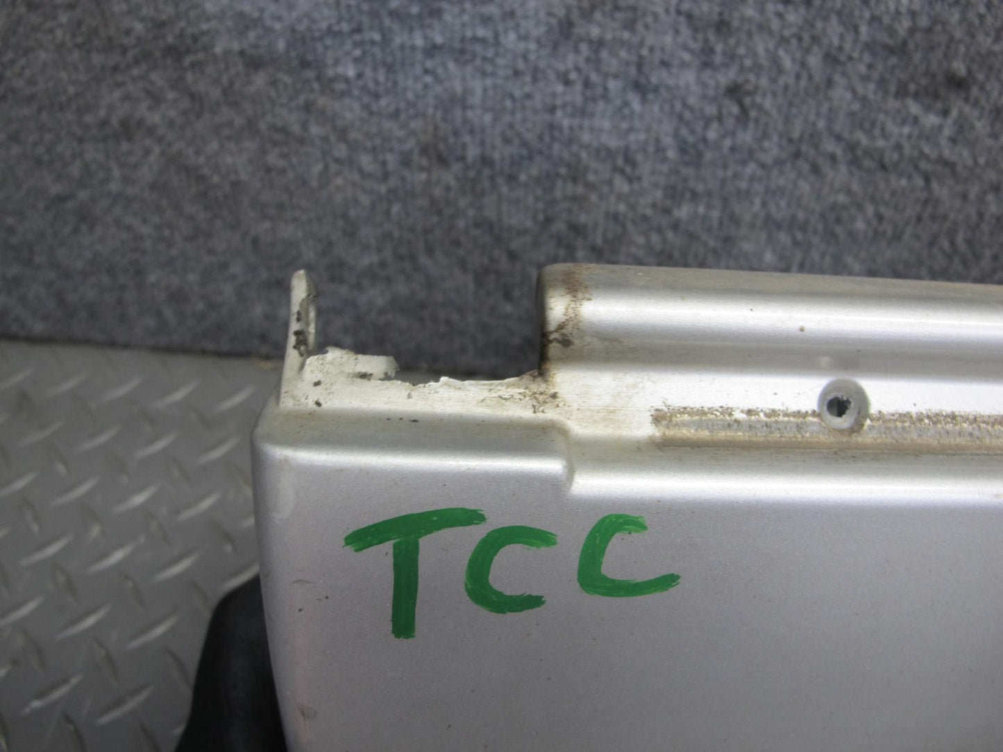 95-97 Toyota Celsior Lexus LS400 Side Skirt Rocker Panel Molding Set Gray OEM