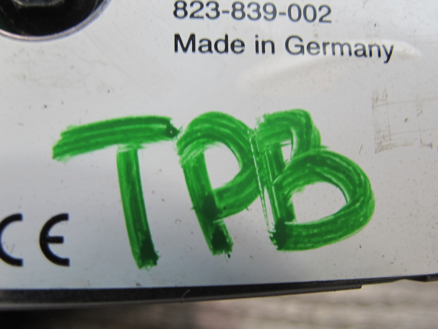 01-06 BMW E46 330ci Convertible Rear Exterior Radio Antenna w Module 6909606 OEM