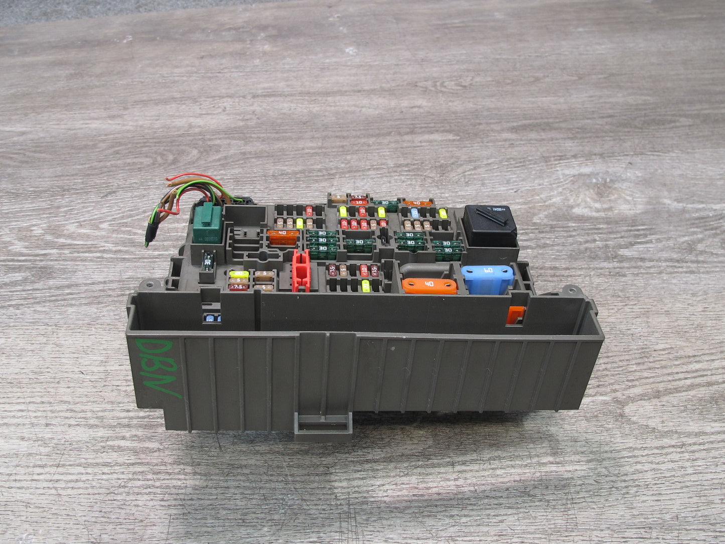 08-13 BMW E88 E82 135I Power Distribution Fuse Relay Box Module OEM