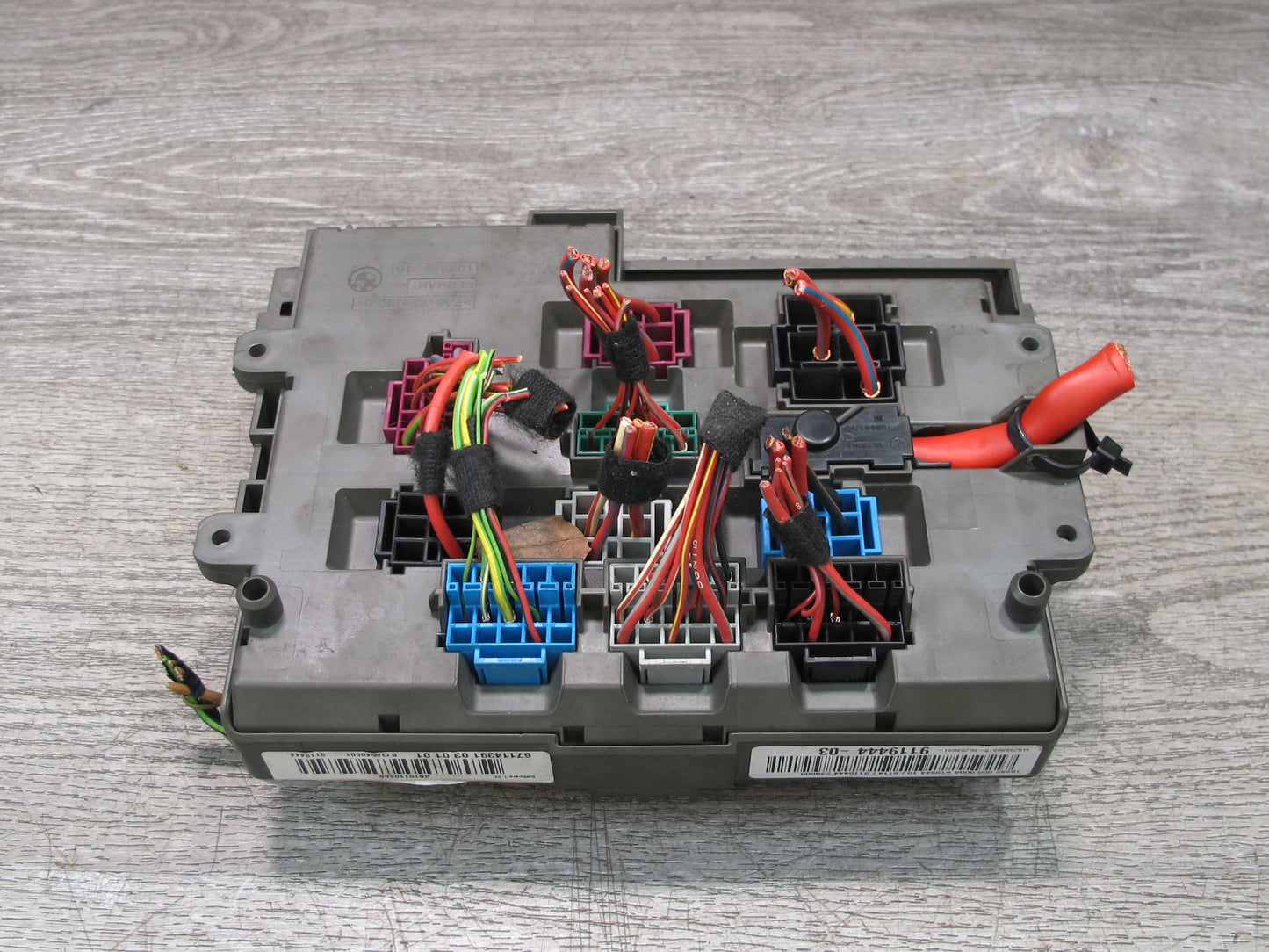 08-13 BMW E88 E82 135I Power Distribution Fuse Relay Box Module OEM