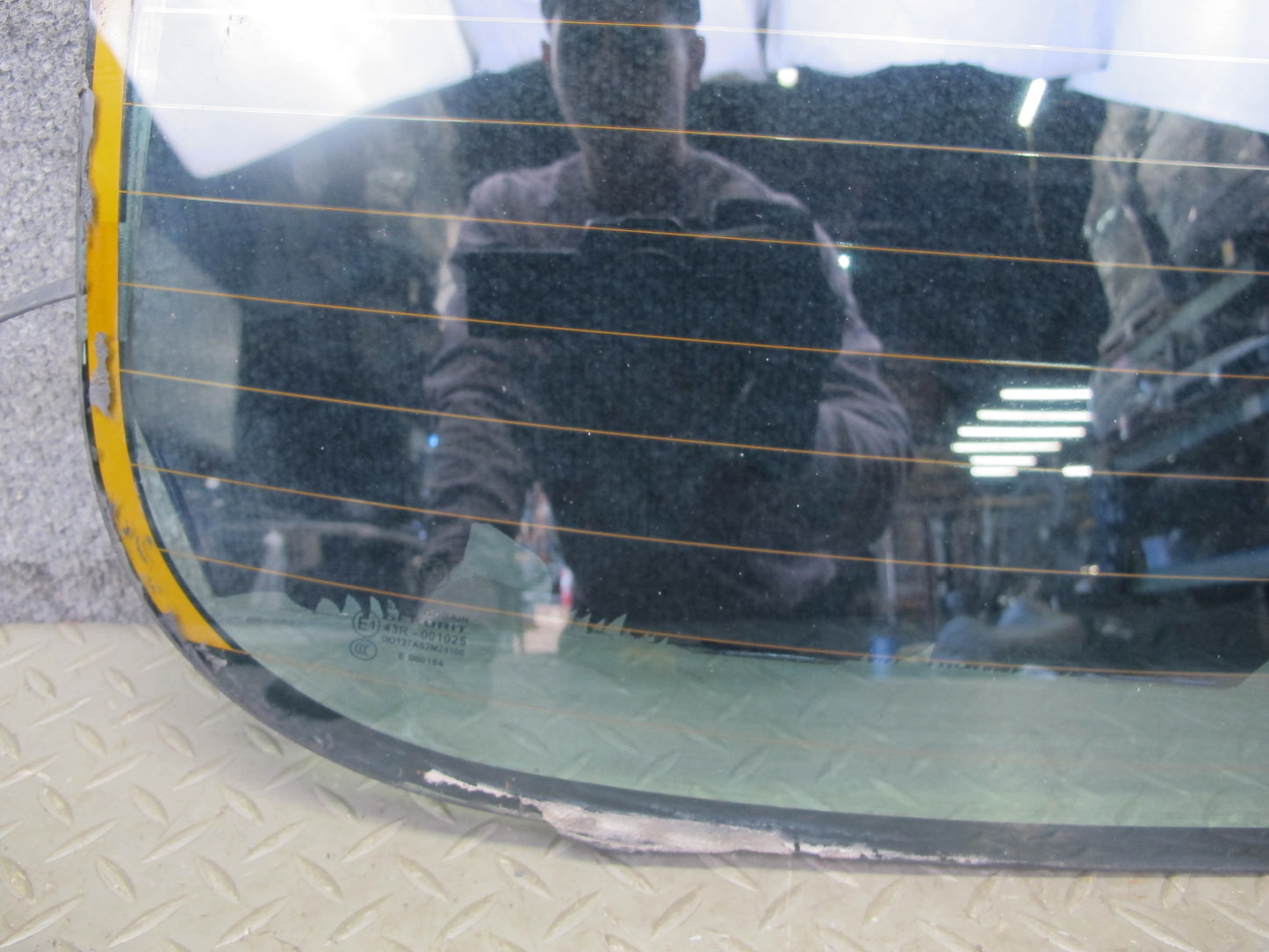 08-13 BMW E88 135i Convertible Soft TOP Rear Heated Glass Window OEM