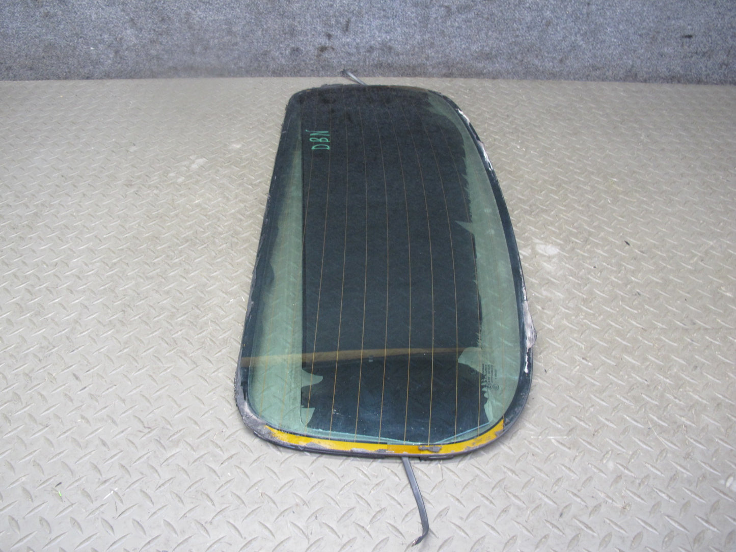 08-13 BMW E88 135i Convertible Soft TOP Rear Heated Glass Window OEM