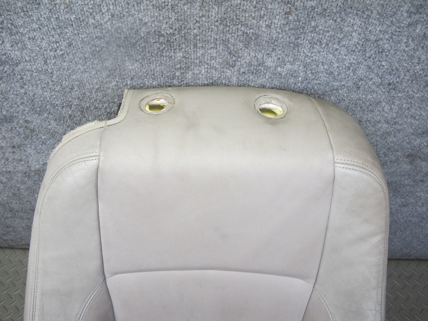 08-13 BMW E82 E88 135i Convertible Front Right Seat Upper Leather Cushion OEM