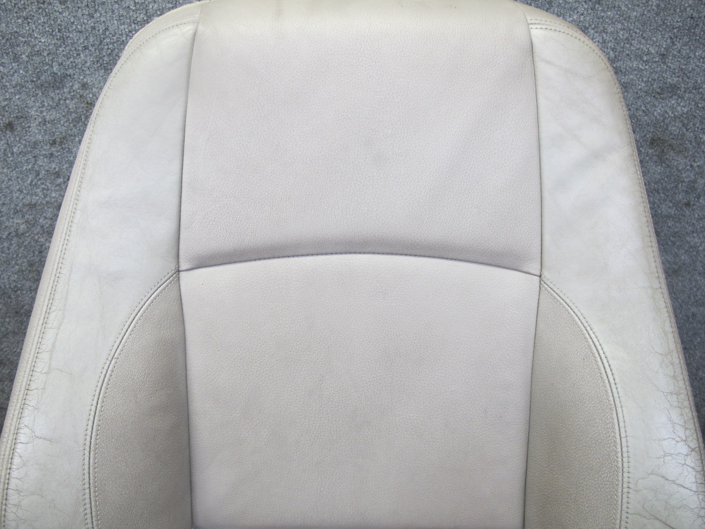 08-13 BMW E82 E88 135i Convertible Front Right Seat Upper Leather Cushion OEM