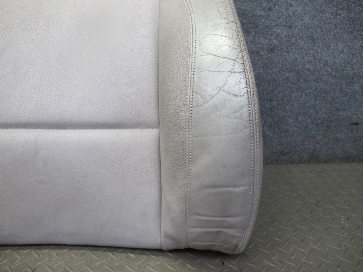 08-13 BMW E82 E88 135i Convertible Front Right Seat Upper Leather Cushion OEM