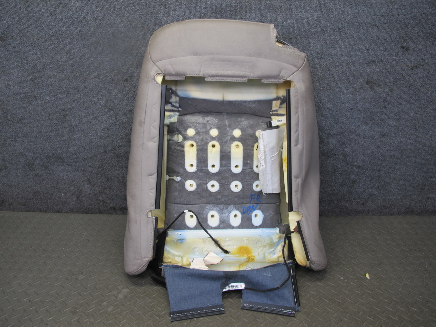 08-13 BMW E82 E88 135i Convertible Front Right Seat Upper Leather Cushion OEM