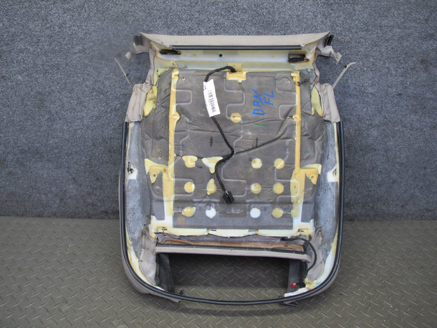 2008 BMW E82 E88 135i Convert Front Left Sport Seat Lower Leather Cushion OEM