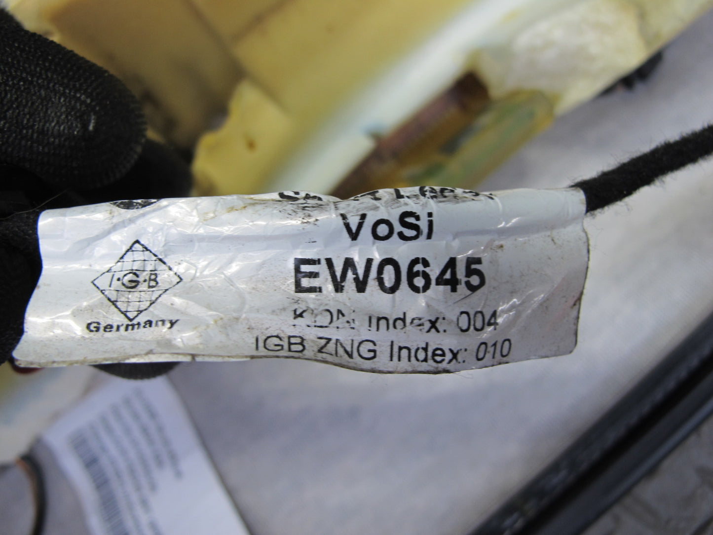 2008 BMW E88 135i Convertible Front Right Sport Seat Lower Leather Cushion OEM