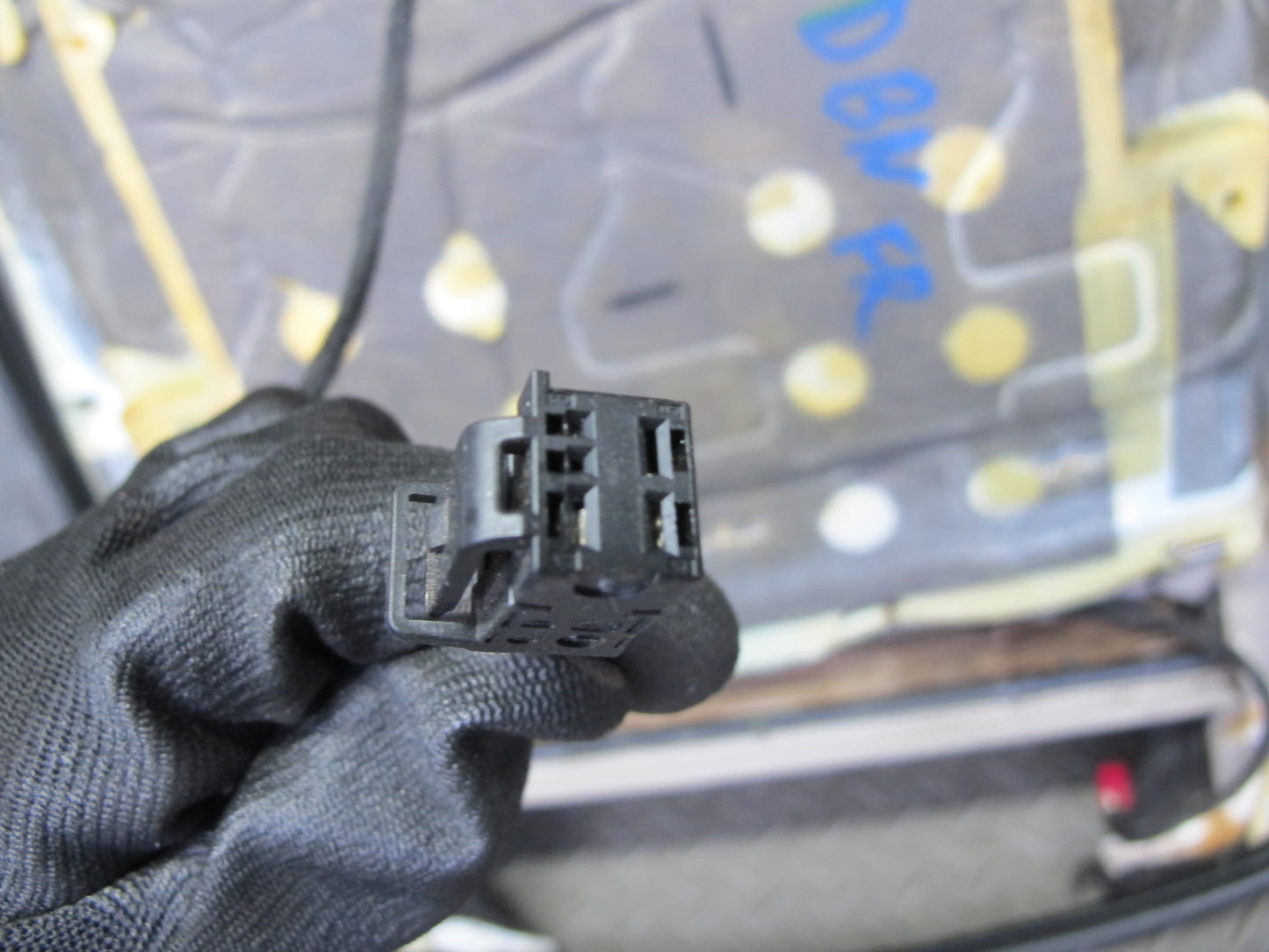 2008 BMW E88 135i Convertible Front Right Sport Seat Lower Leather Cushion OEM