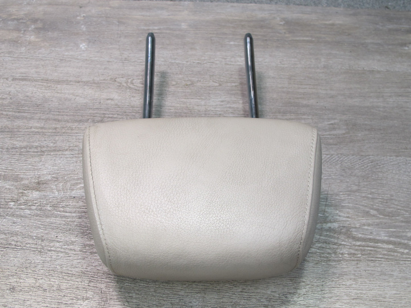 08-13 BMW E82 E88 135i Convertible Set of 2 Front Seat Leather Headrest OEM