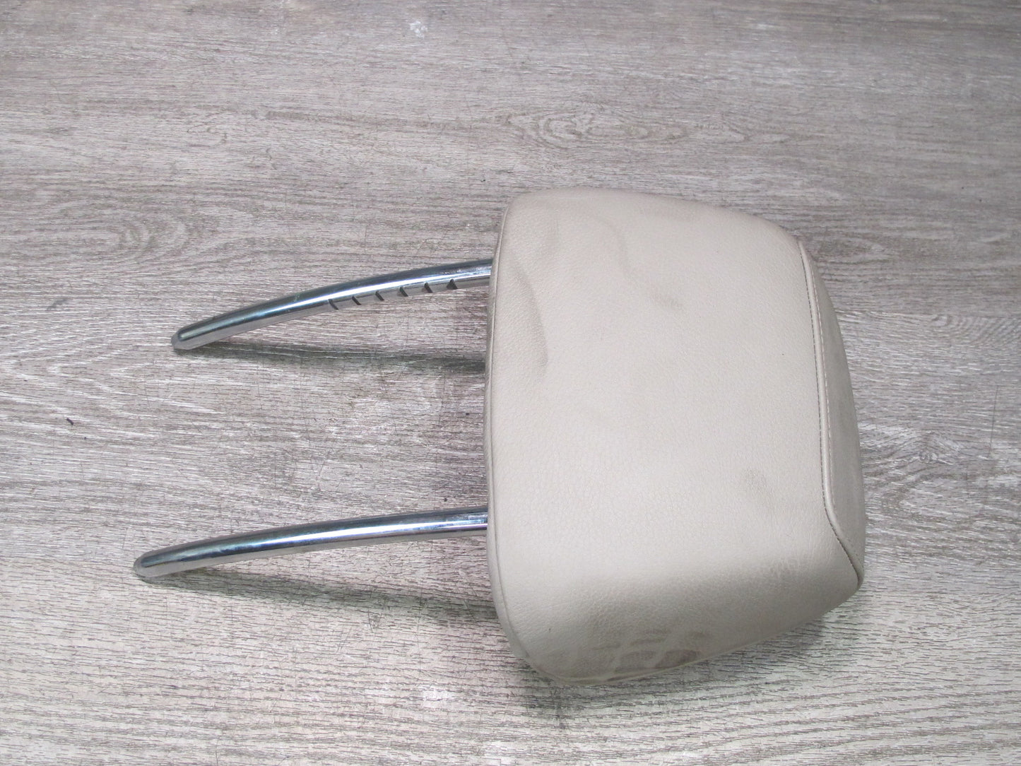 08-13 BMW E82 E88 135i Convertible Set of 2 Front Seat Leather Headrest OEM