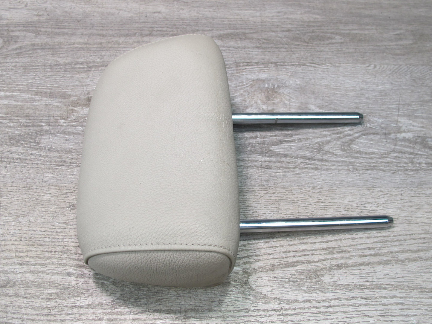 08-13 BMW E82 E88 135i Convertible Set of 2 Rear Seat Leather Headrest OEM