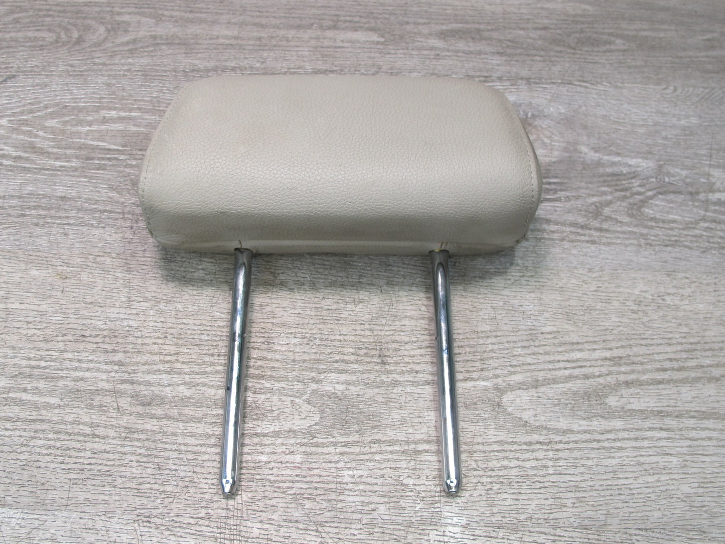 08-13 BMW E82 E88 135i Convertible Set of 2 Rear Seat Leather Headrest OEM