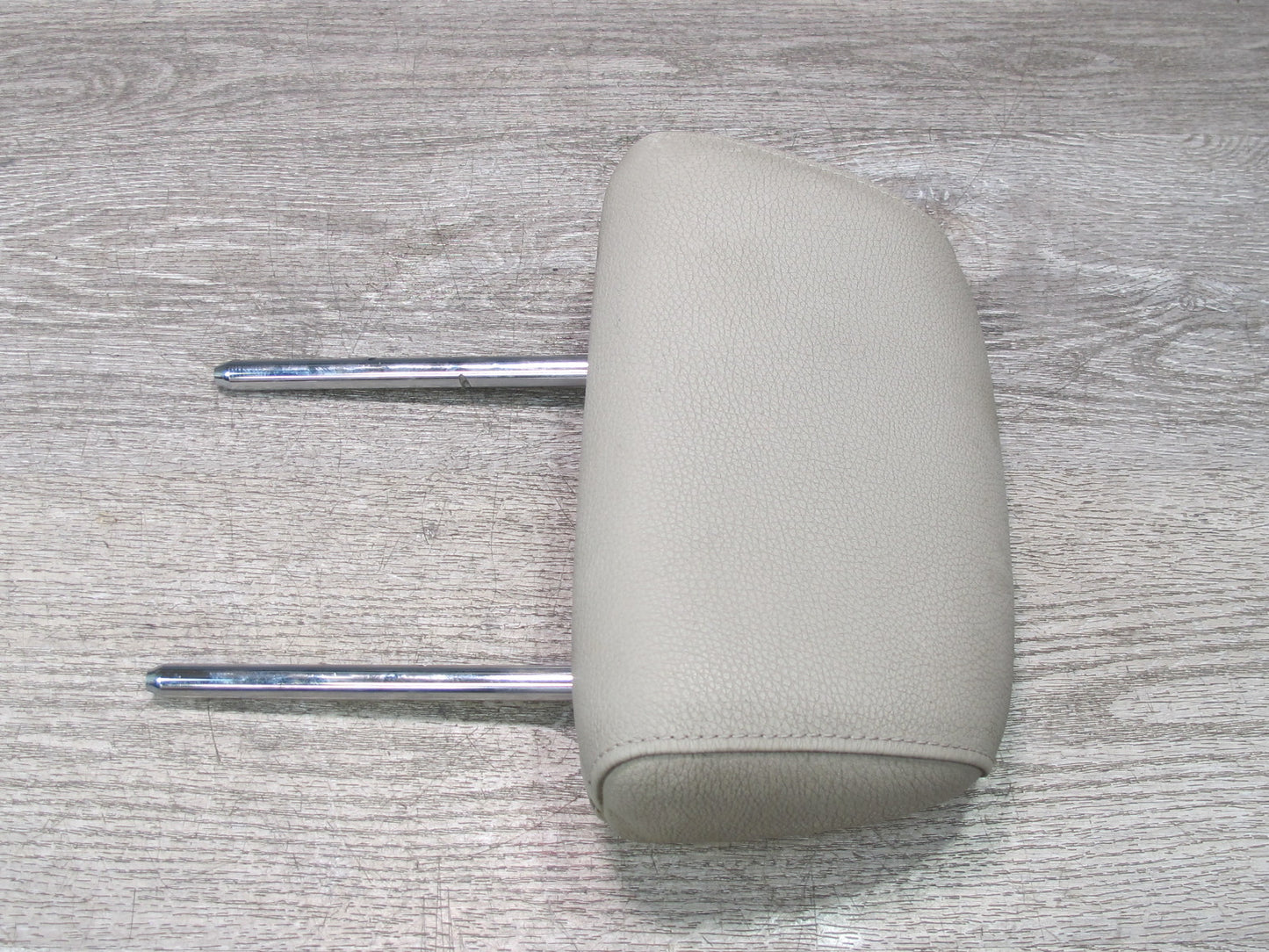 08-13 BMW E82 E88 135i Convertible Set of 2 Rear Seat Leather Headrest OEM