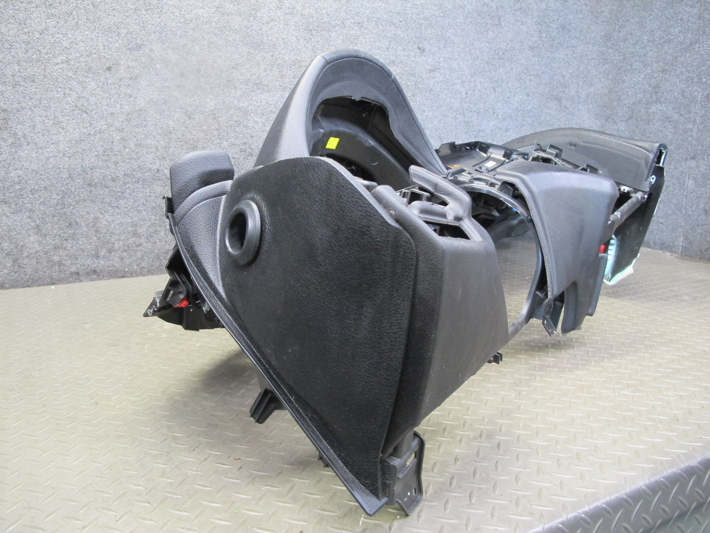 2012-2015 BMW F12 F13 M6 Dashboard HUD Instrument Panel Leather Black Assembly