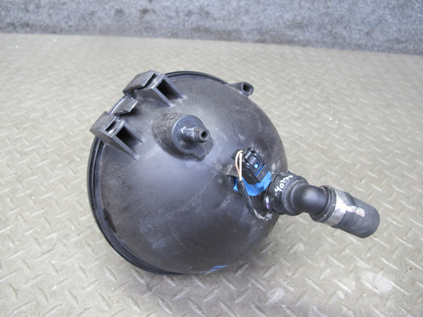 11-17 BMW F25 X3 Engine Coolant Expansion Overflow Reservoir Tank 8616418 OEM