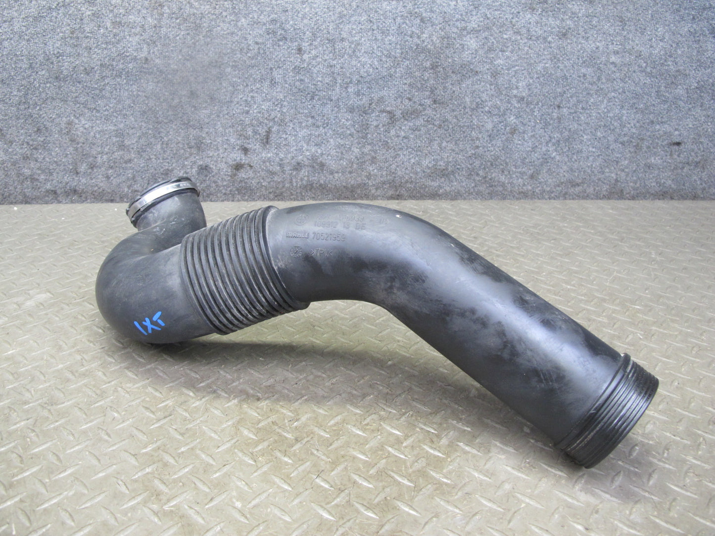 11-17 BMW F25 X3 Air Intake Cleaner Filter Box Hose Pipe Line 7616933 OEM