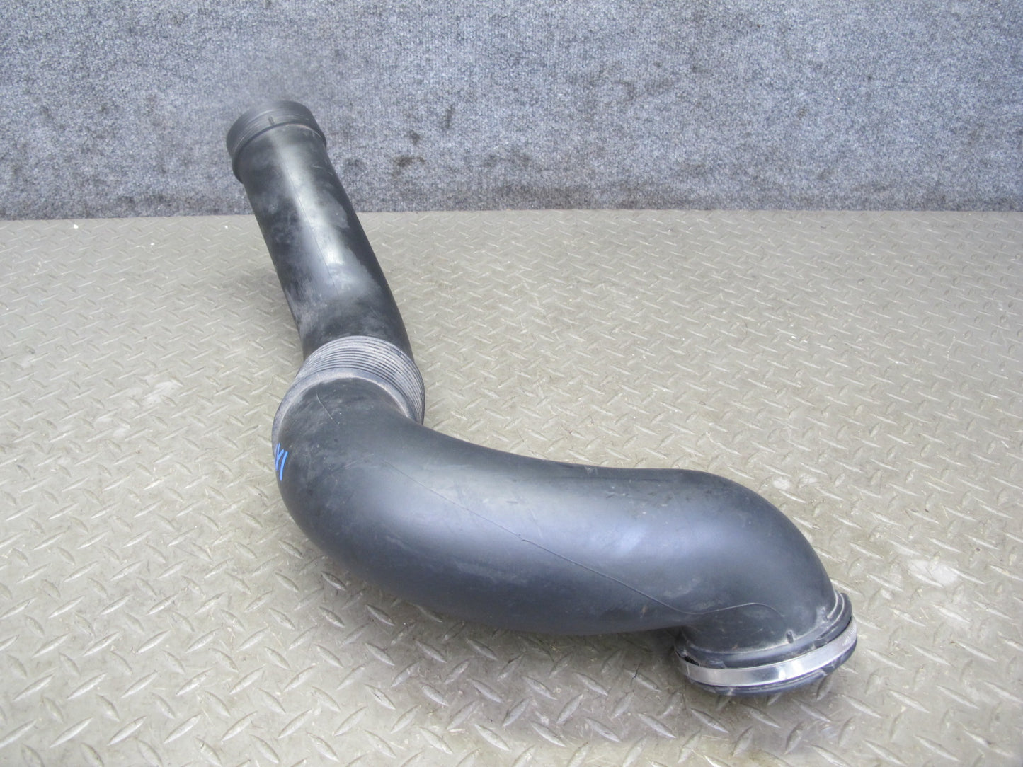 11-17 BMW F25 X3 Air Intake Cleaner Filter Box Hose Pipe Line 7616933 OEM