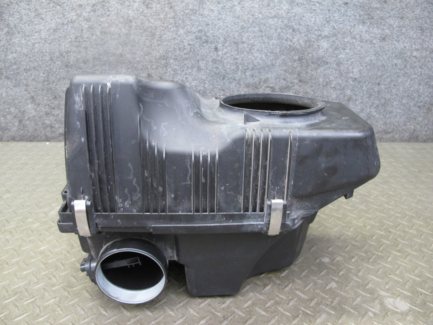 13-17 BMW F25 X3 N20 Air Intake Cleaner Filter Box w MAF Sensor OEM