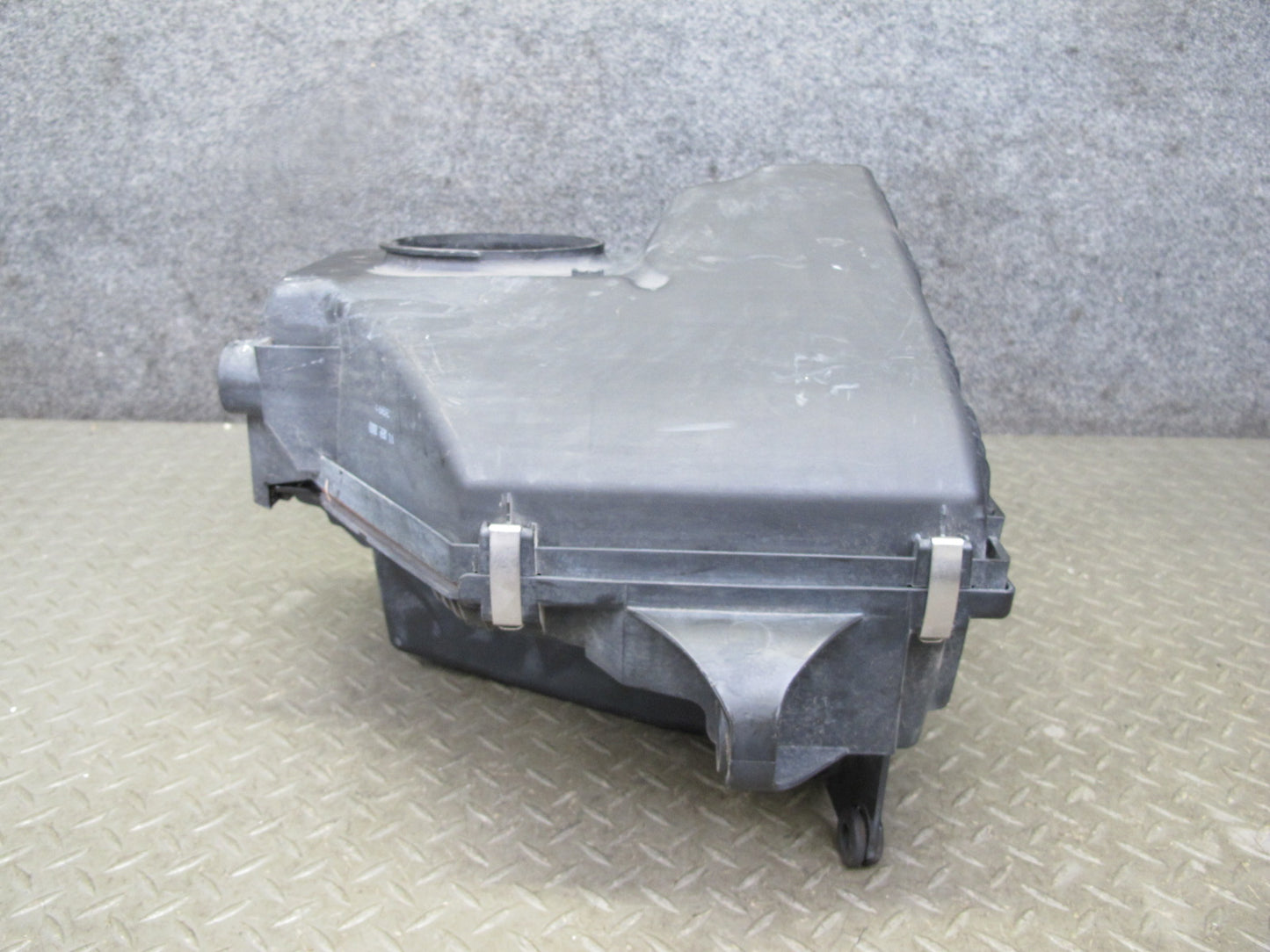 13-17 BMW F25 X3 N20 Air Intake Cleaner Filter Box w MAF Sensor OEM