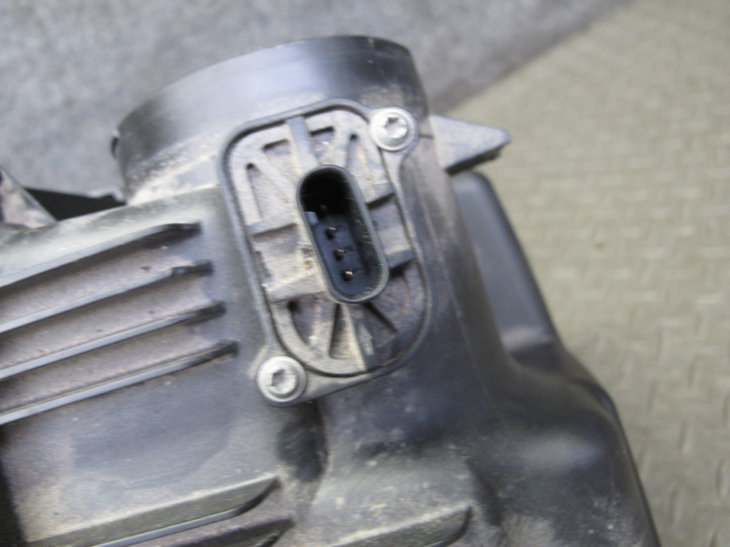 13-17 BMW F25 X3 N20 Air Intake Cleaner Filter Box w MAF Sensor OEM