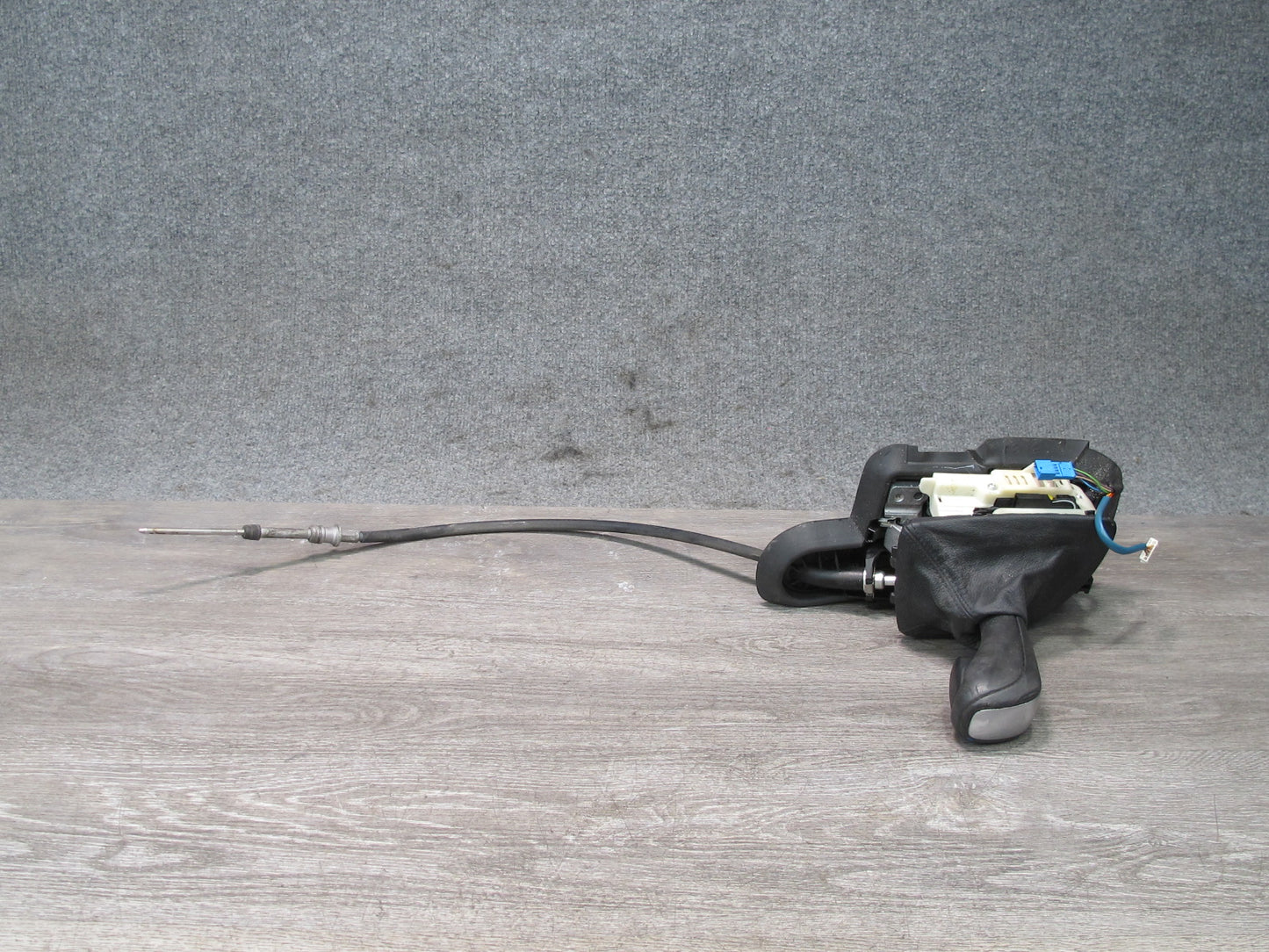 08-13 BMW E82 E88 135i A/T Automatic Transmission Gear Shifter w Boot & Knob OEM